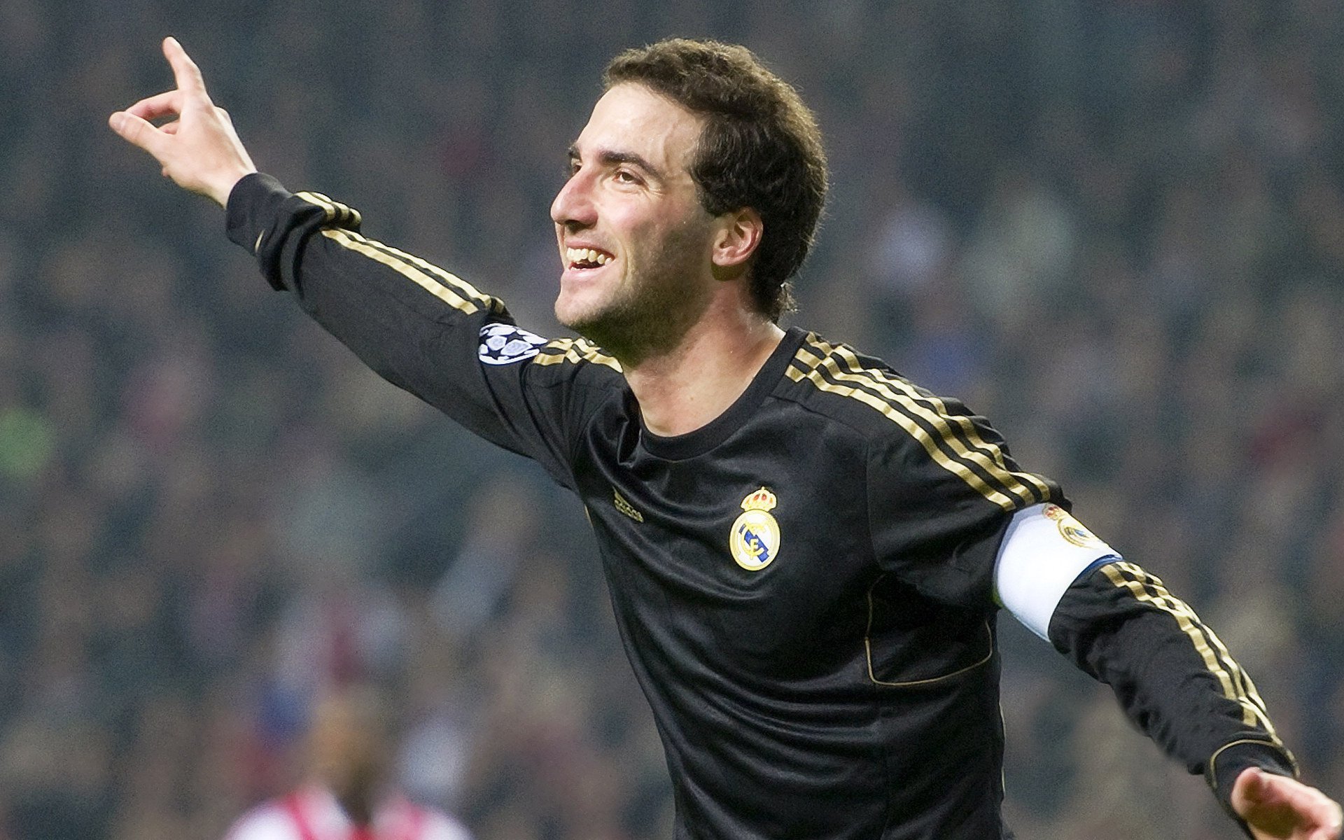 国际定向越野世锦赛 选手穿越山林泥沼 导航与体能双重考验